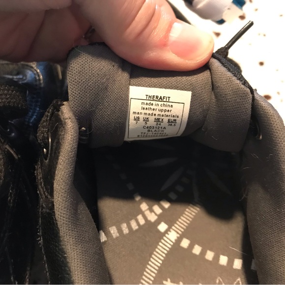 Ladies Therafit Patent Leather Shoes Black - Size 7 - Picture 4 of 6